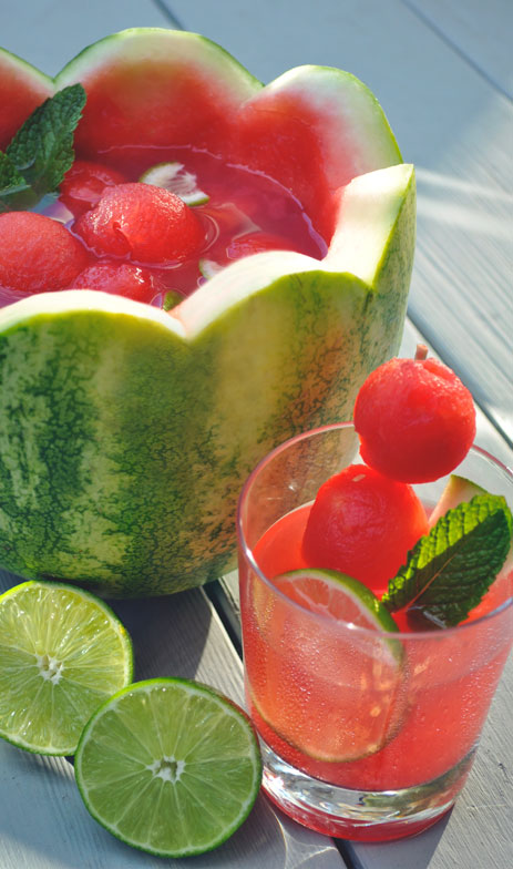Sunny Sangria Watermelon Bowl Party Tip Sunny Sangria Watermelon Bowl Party Tip